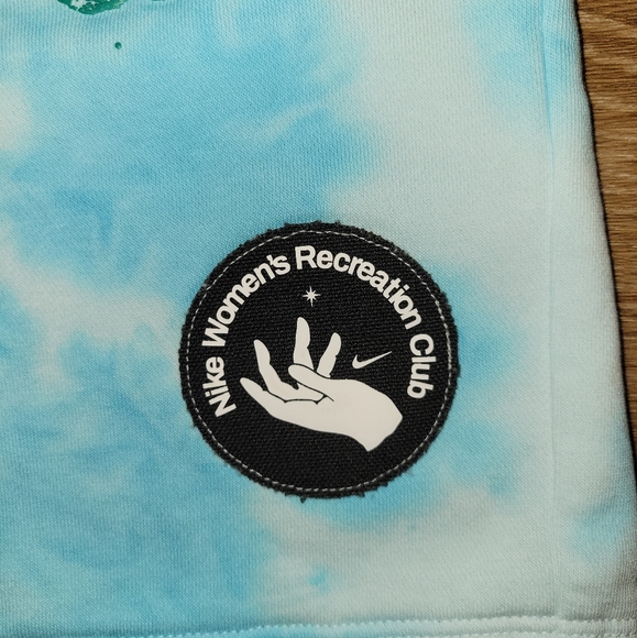 Nike Women's Sportswear Fleece Shorts Size Large Blue Cloud DM1547-474 New - Picture 8 of 8